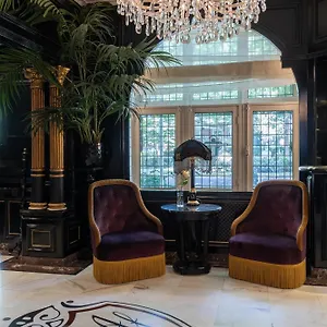 Apollofirst Boutique אמסטרדם